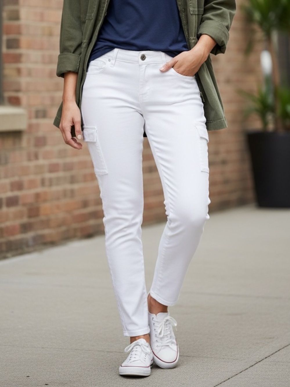 Paige Jolie Women’s Size 30 High Rise Straight Leg Cargo Pants White